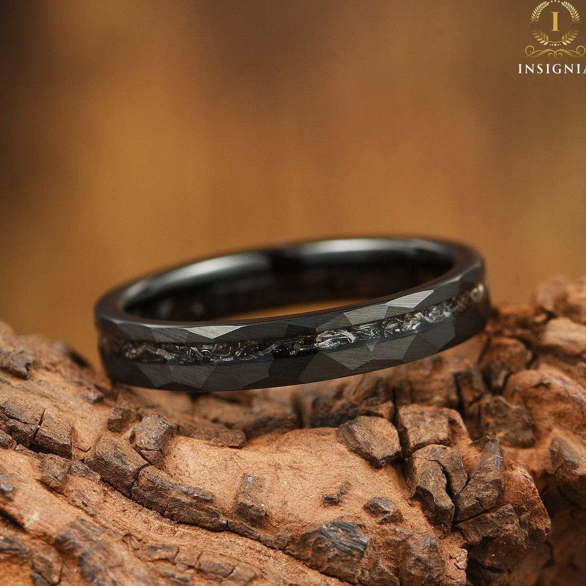 WOMEN WEDDING RING HAMMERED REAL METEORITE & TUNGSTEN (4MM)