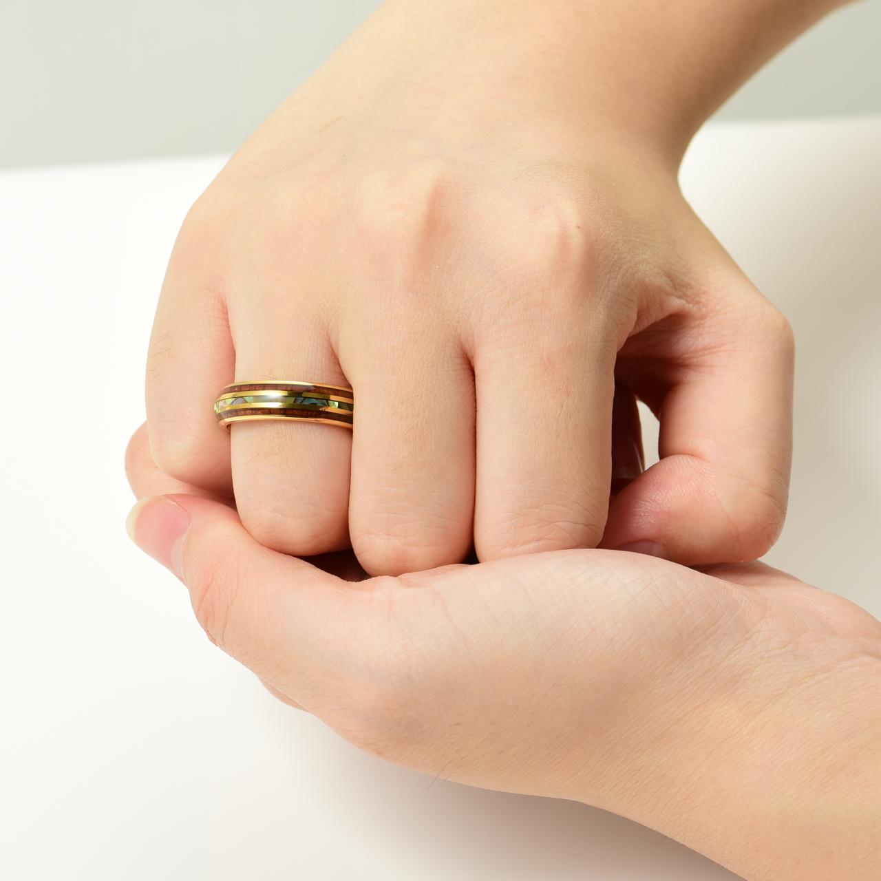 Women Wedding Rings Gold Wood Hand View