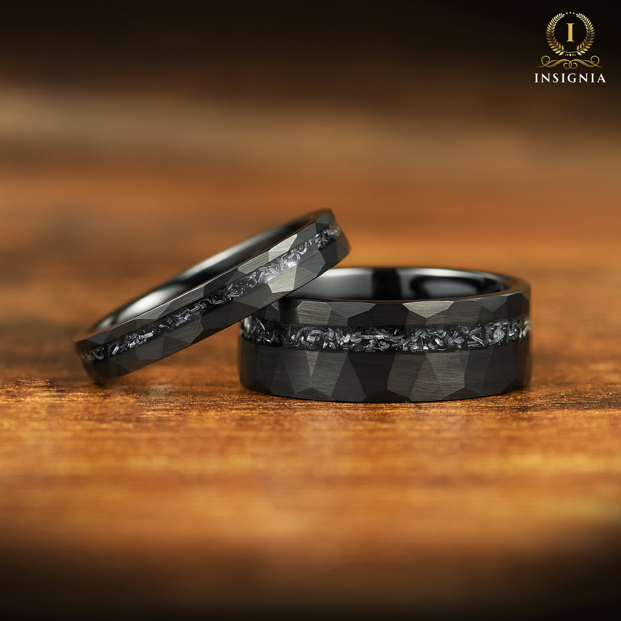 WOMEN WEDDING RING HAMMERED REAL METEORITE & TUNGSTEN (4MM)