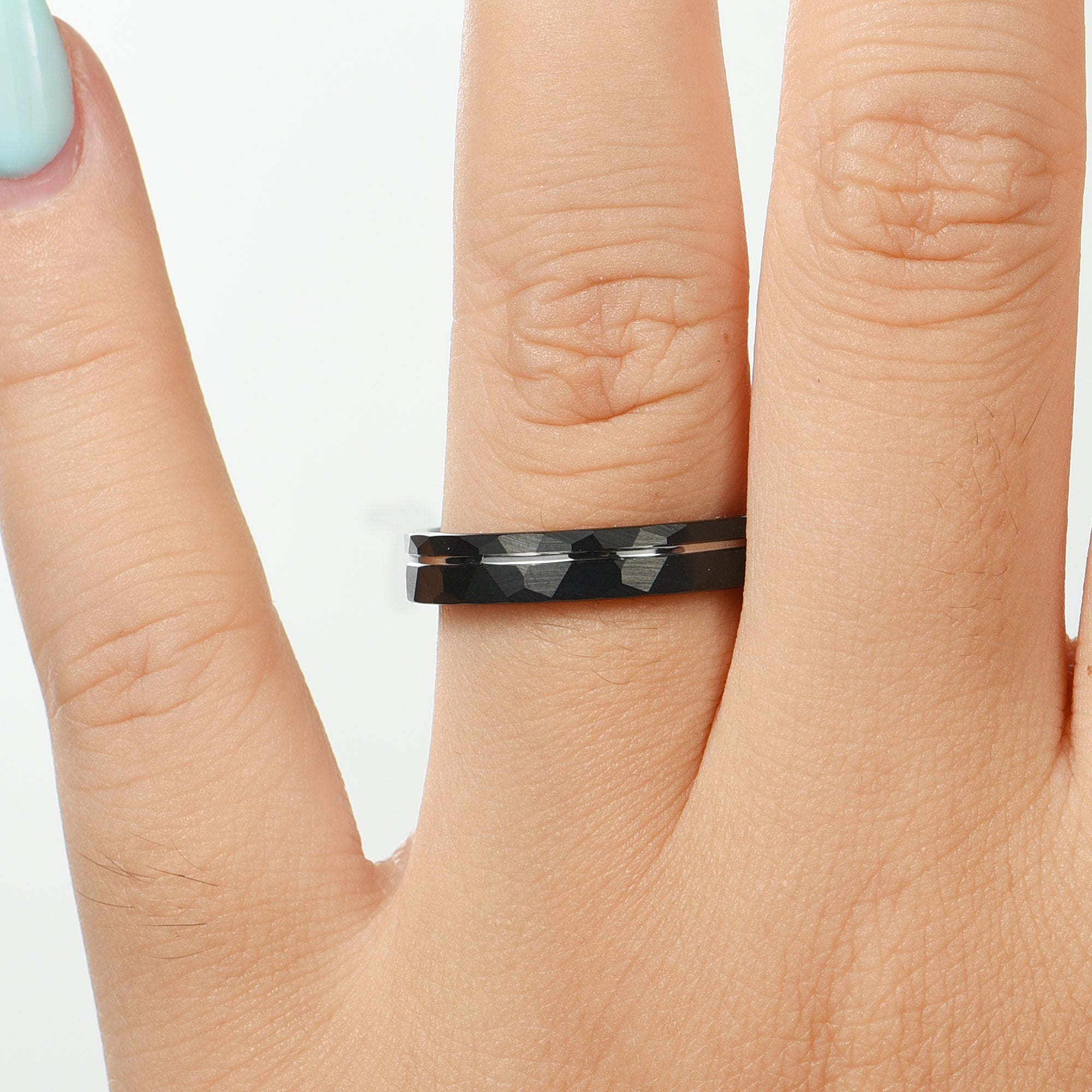 Unique His Hers Wedding Band Sets Hammered White Gold Plated On Female Hand