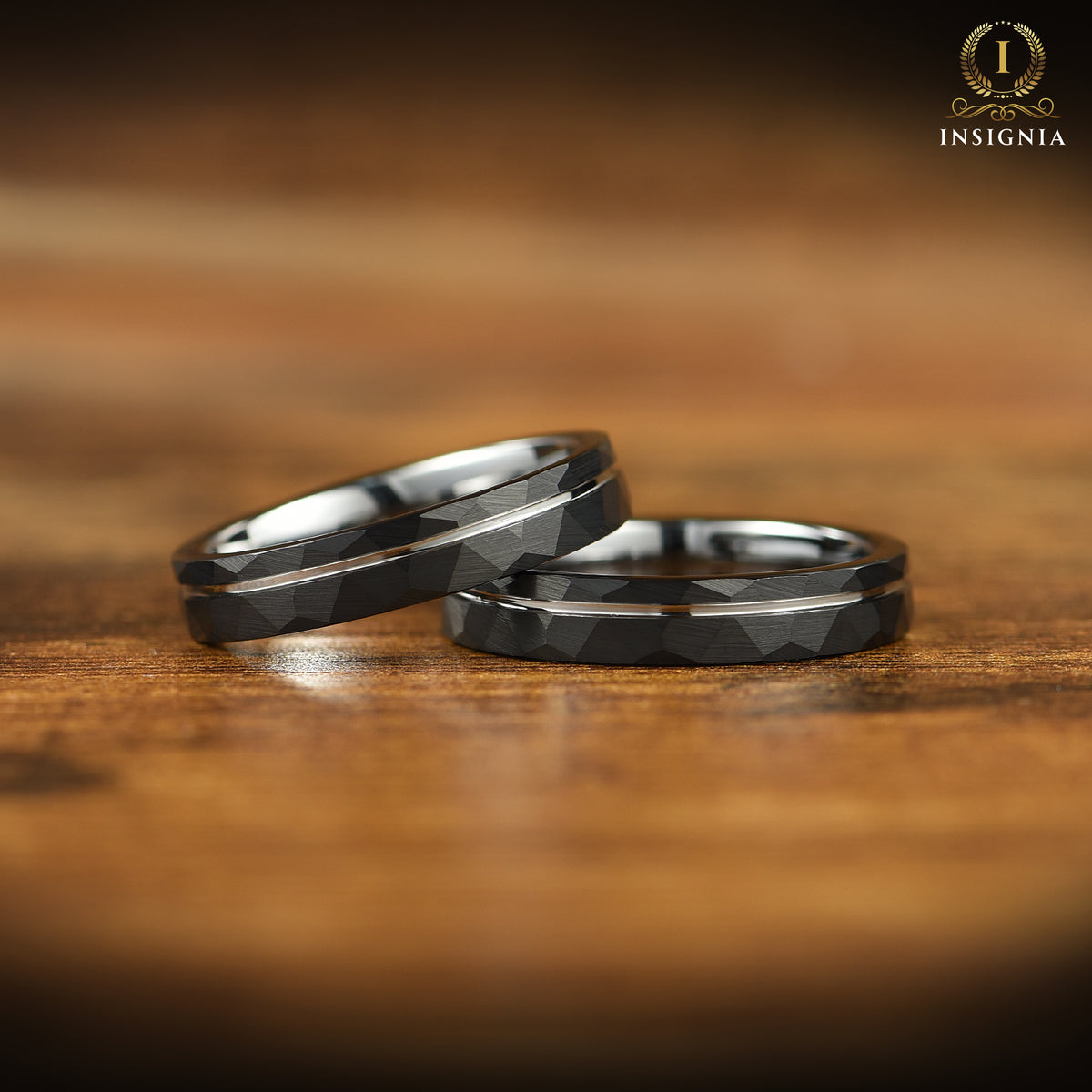WOMEN’S WEDDING BANDS WHITE GOLD PLATED HAMMERED 4MM
